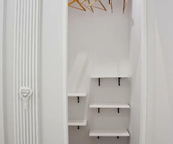 Vatican Luxury Corner Apartment